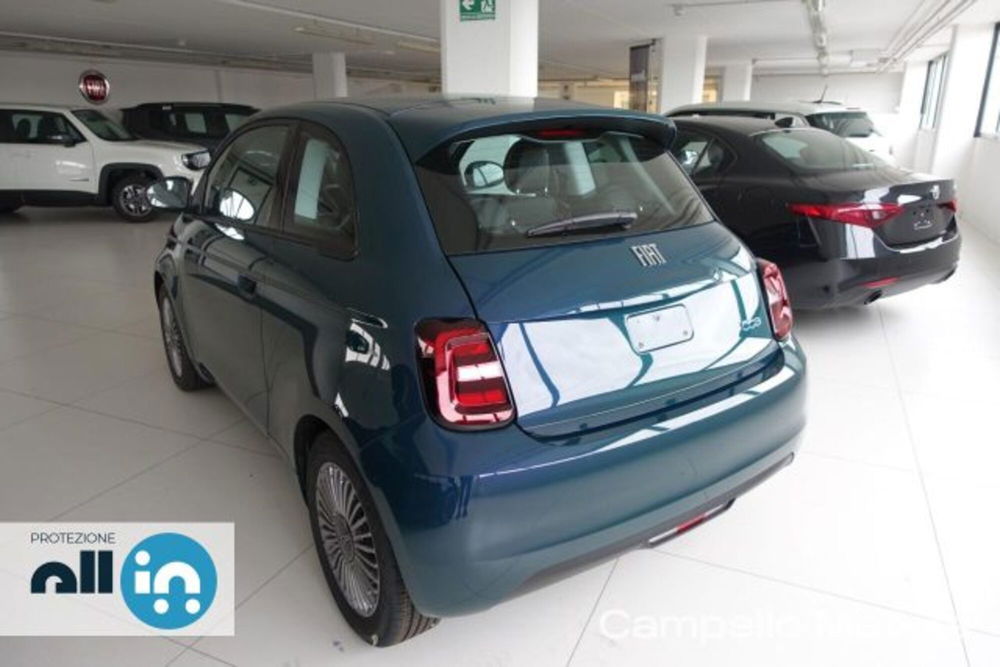 Fiat 500e nuova a Venezia (3)