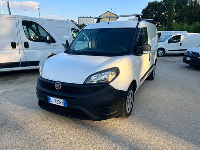 Fiat Dobl&ograve; Furgone cargo 1.6 mjt 105cv CH1 Lounge S&amp;S del 2022 usata a Milano