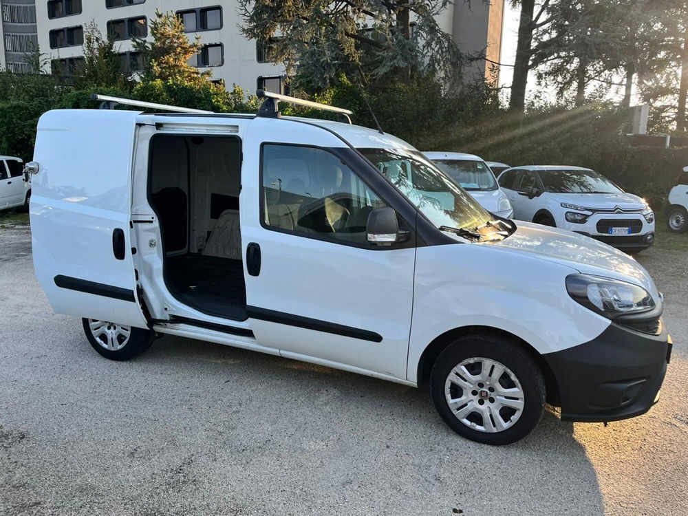 Fiat Doblò Furgone usata a Milano (11)