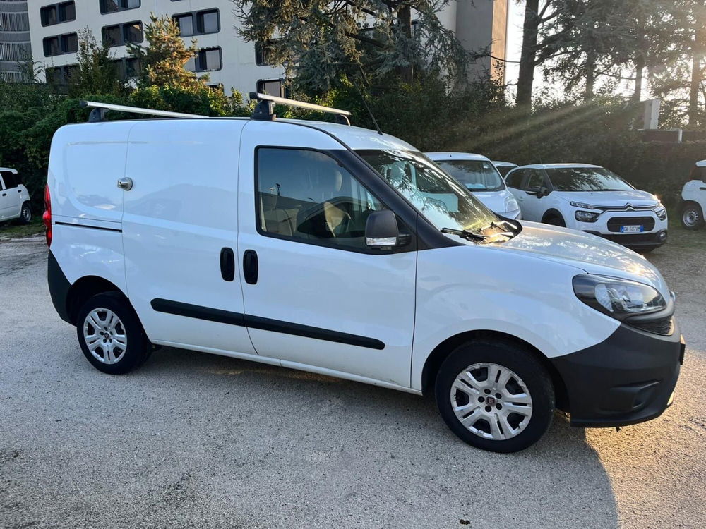 Fiat Doblò Furgone usata a Milano (5)