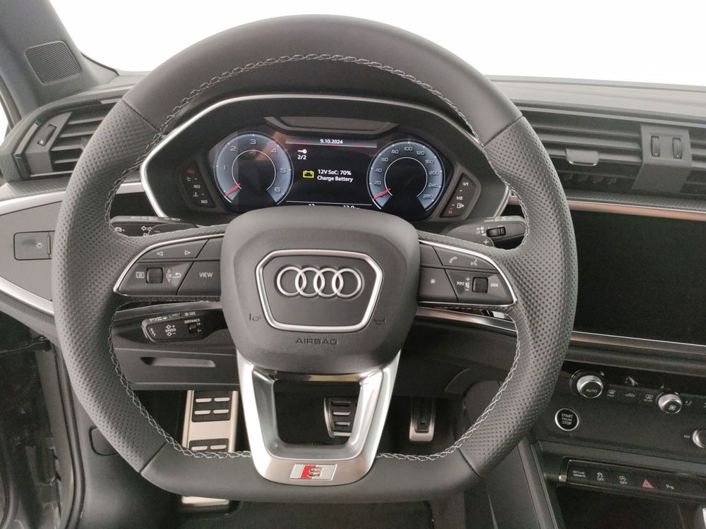 Audi Q3 Sportback nuova a Napoli (13)