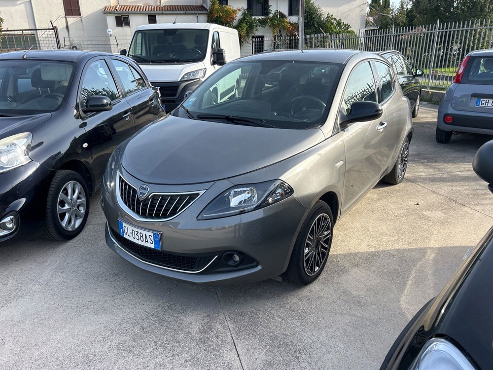 Lancia Ypsilon usata a Frosinone