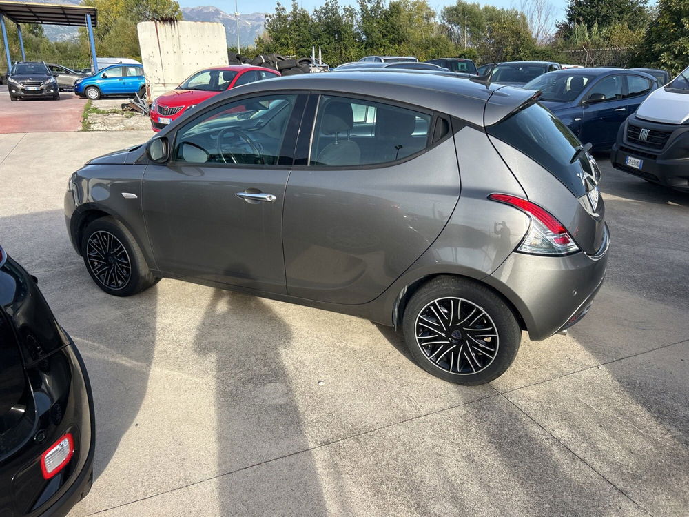 Lancia Ypsilon usata a Frosinone (2)