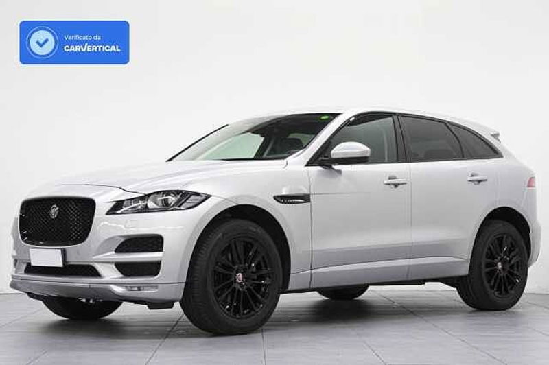 Jaguar F-Pace 2.0 D 240 CV AWD aut. Pure  del 2018 usata a Barni