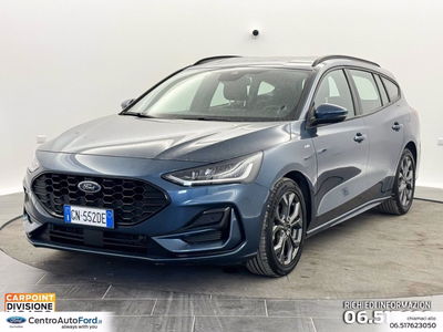 Ford Focus Station Wagon 1.0 EcoBoost Hybrid 125 CV SW ST-Line  del 2023 usata a Albano Laziale