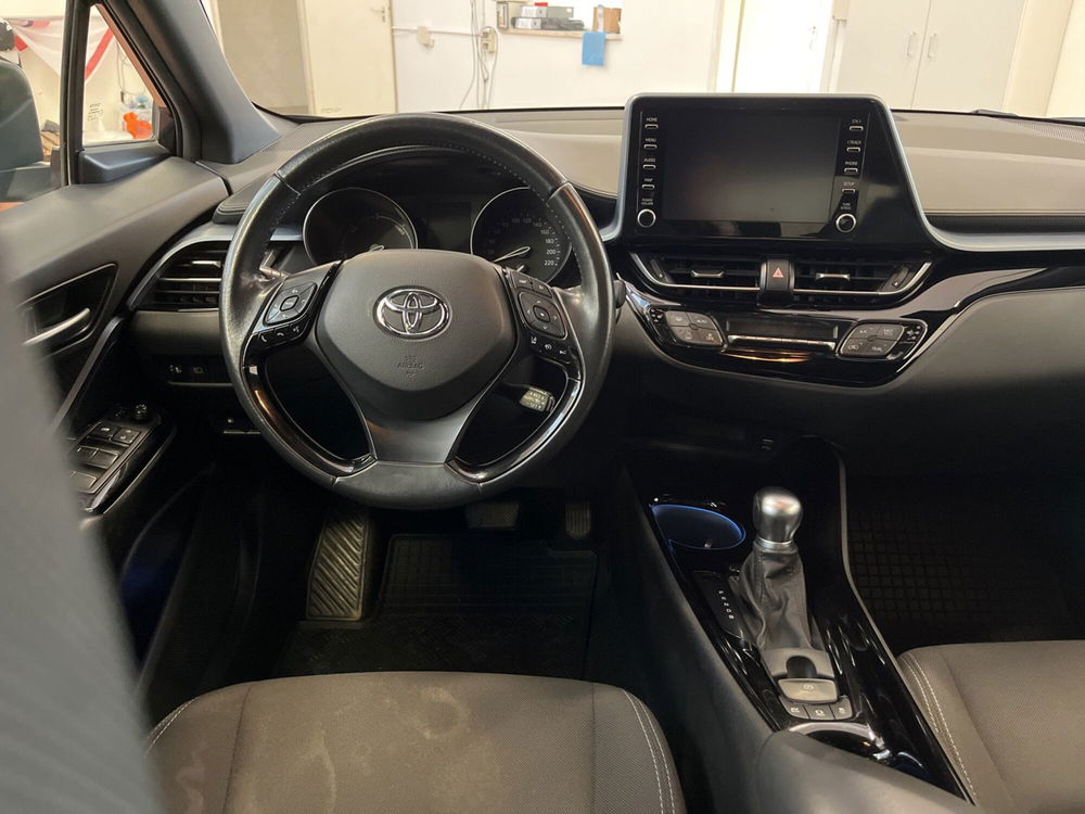 Toyota Toyota C-HR usata a Bologna (17)