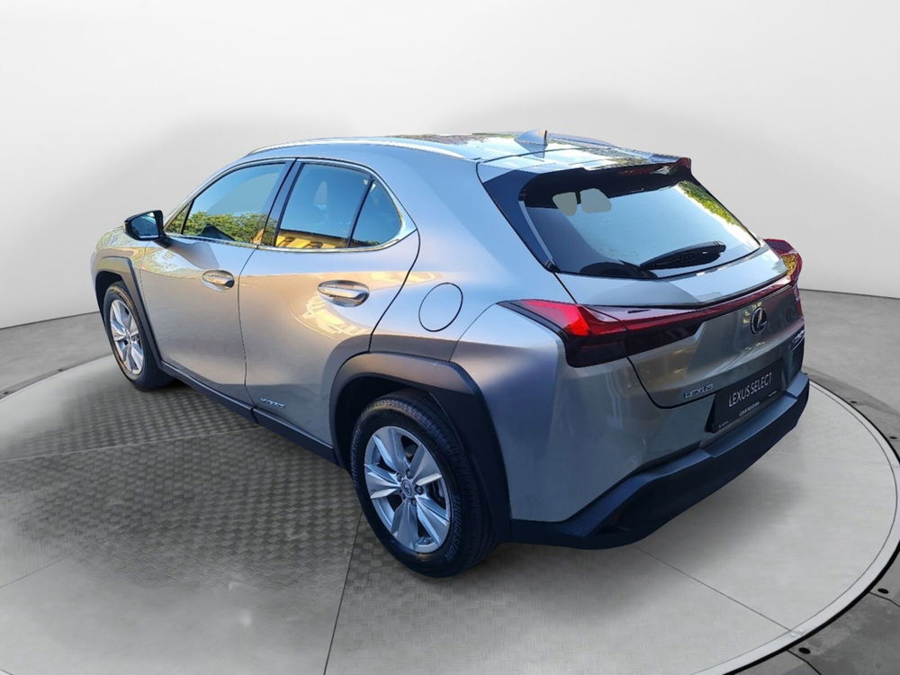 Lexus UX usata a Bologna (4)