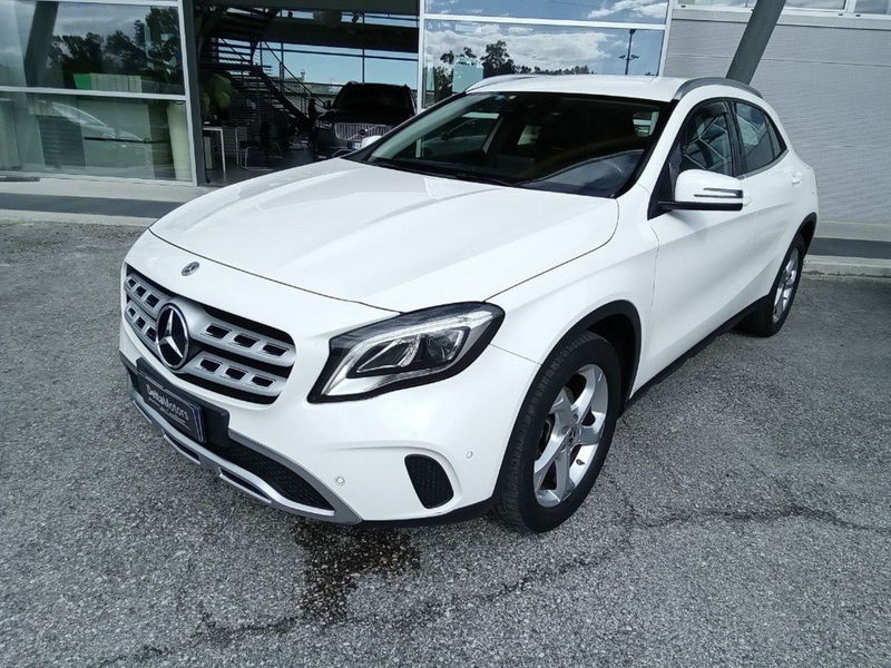 Mercedes-Benz GLA SUV 200 d Sport  del 2018 usata a Montecosaro