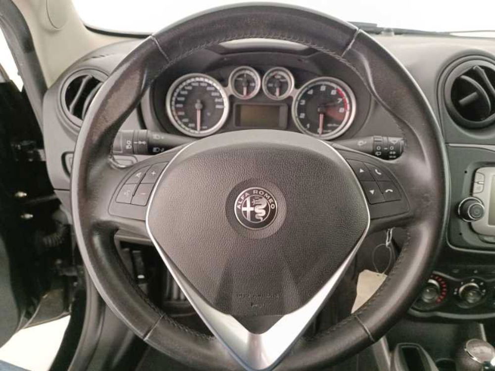 Alfa Romeo MiTo usata a Treviso (13)