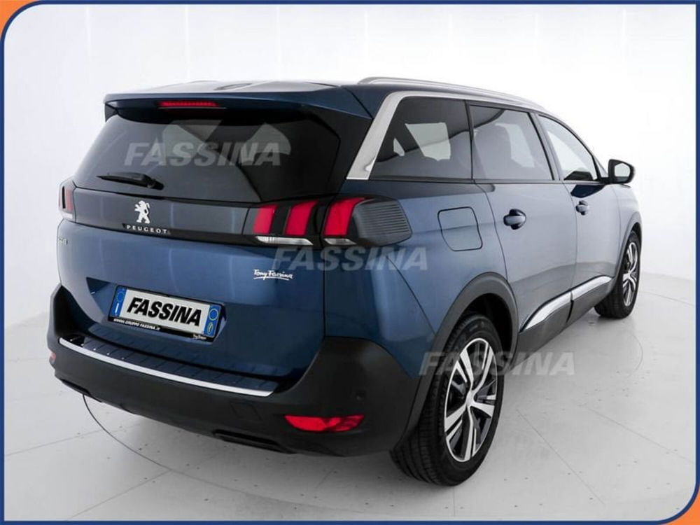 Peugeot 5008 usata a Milano (6)