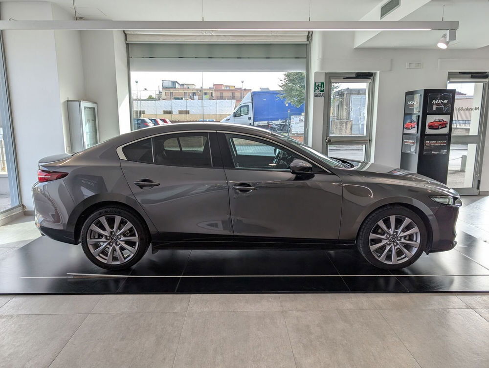 Mazda Mazda3 Sedan usata a Napoli (4)