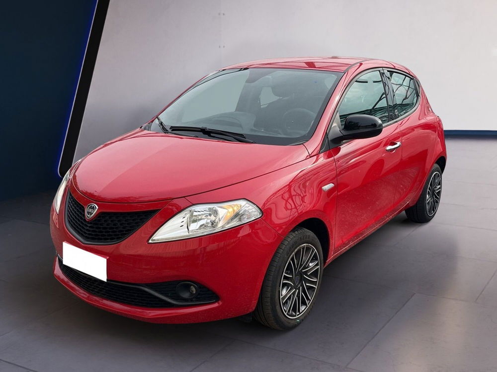 Lancia Ypsilon usata a Torino (2)