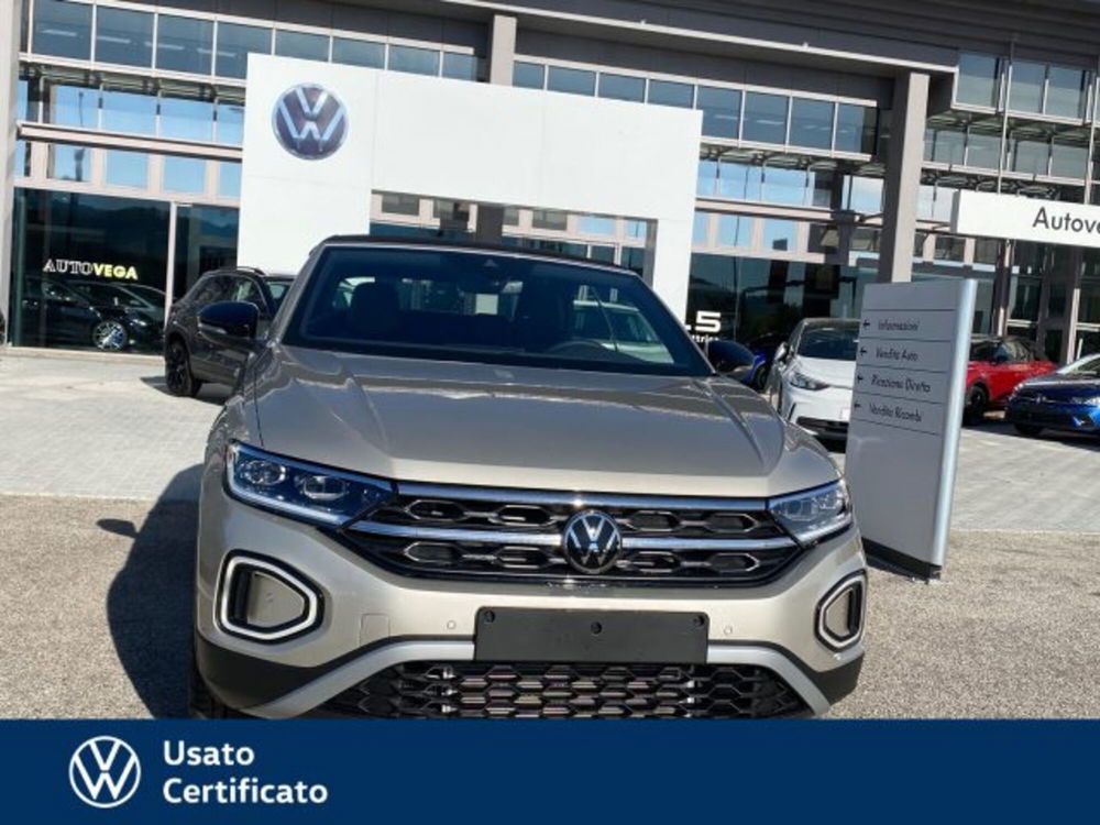 Volkswagen T-Roc Cabrio nuova a Vicenza (2)