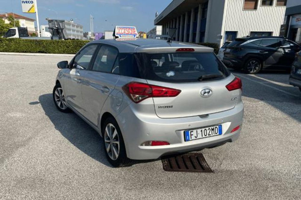 Hyundai i20 usata a Udine (4)