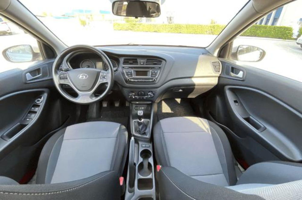 Hyundai i20 usata a Udine (5)