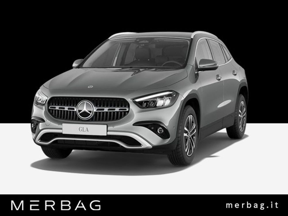 Mercedes-Benz GLA SUV nuova a Milano