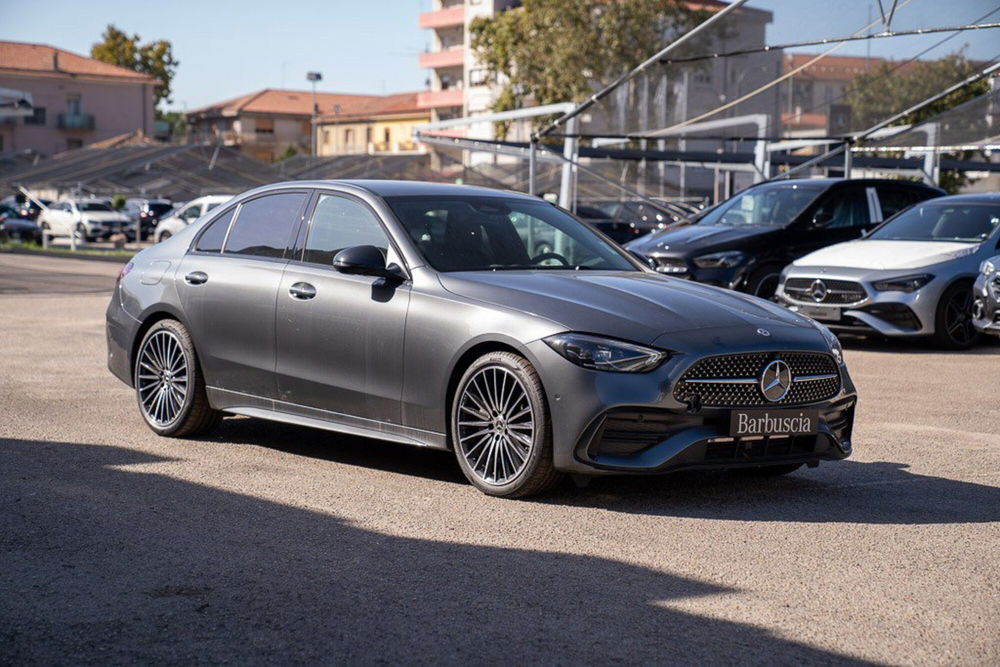 Mercedes-Benz Classe C nuova a Pescara (3)