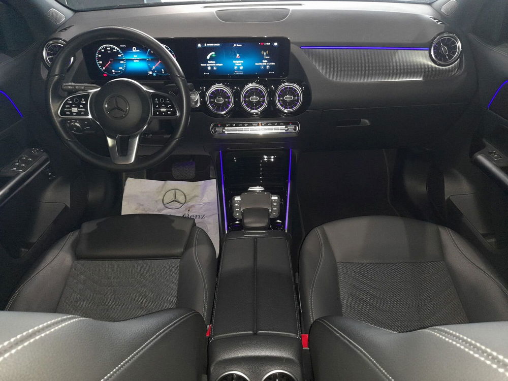 Mercedes-Benz GLA SUV usata a Napoli (10)