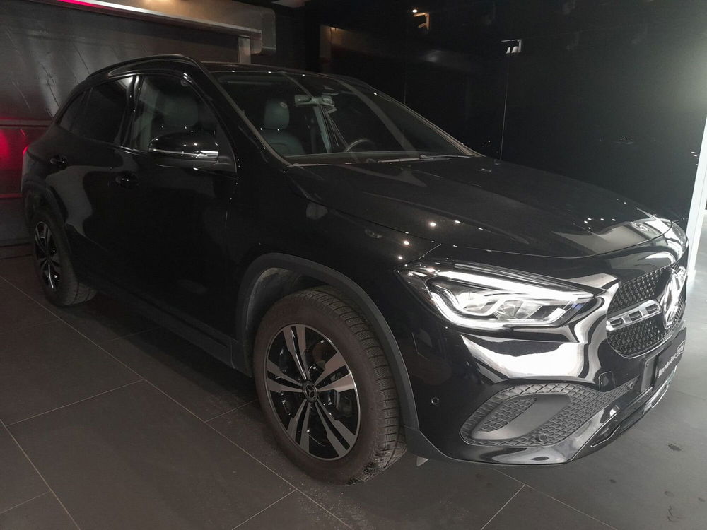 Mercedes-Benz GLA SUV usata a Napoli (7)