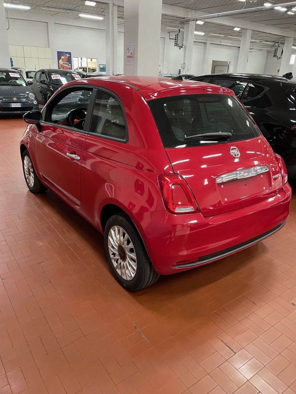 Fiat 500 nuova a Lucca (7)