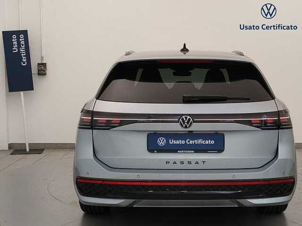 Volkswagen Passat nuova a Varese (4)