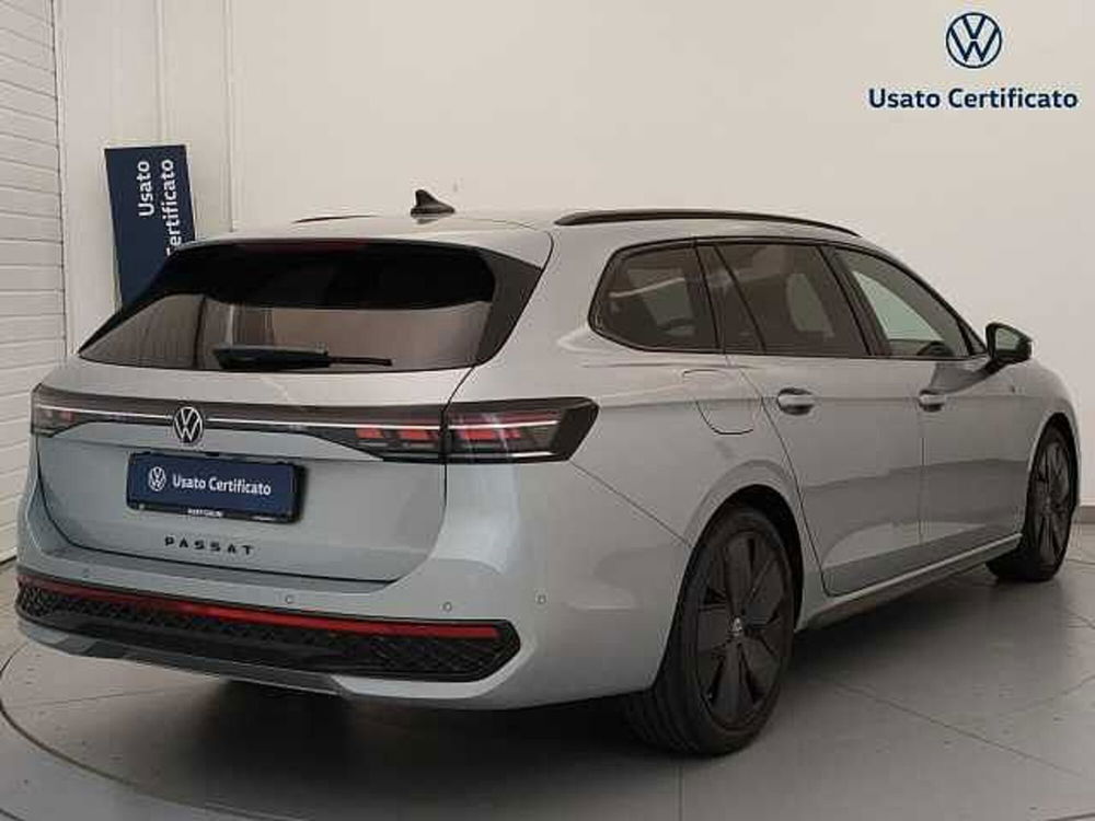 Volkswagen Passat nuova a Varese (5)