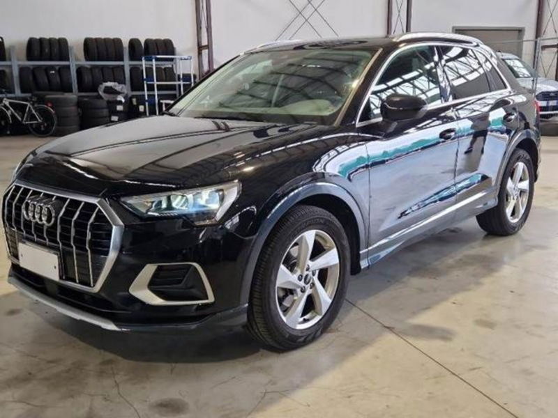 Audi Q3 35 TDI quattro S tronic Business Advanced  del 2021 usata a Parma