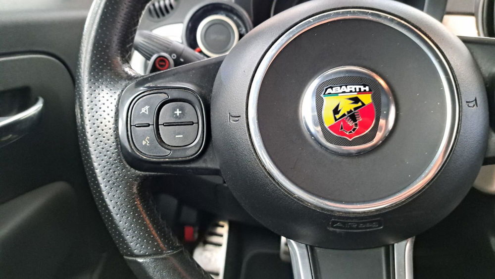 Abarth 595 Cabrio usata a Monza e Brianza (11)