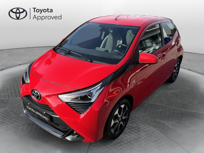 Toyota Aygo Connect 1.0 VVT-i 72 CV 5 porte x-play del 2020 usata a Beregazzo con Figliaro