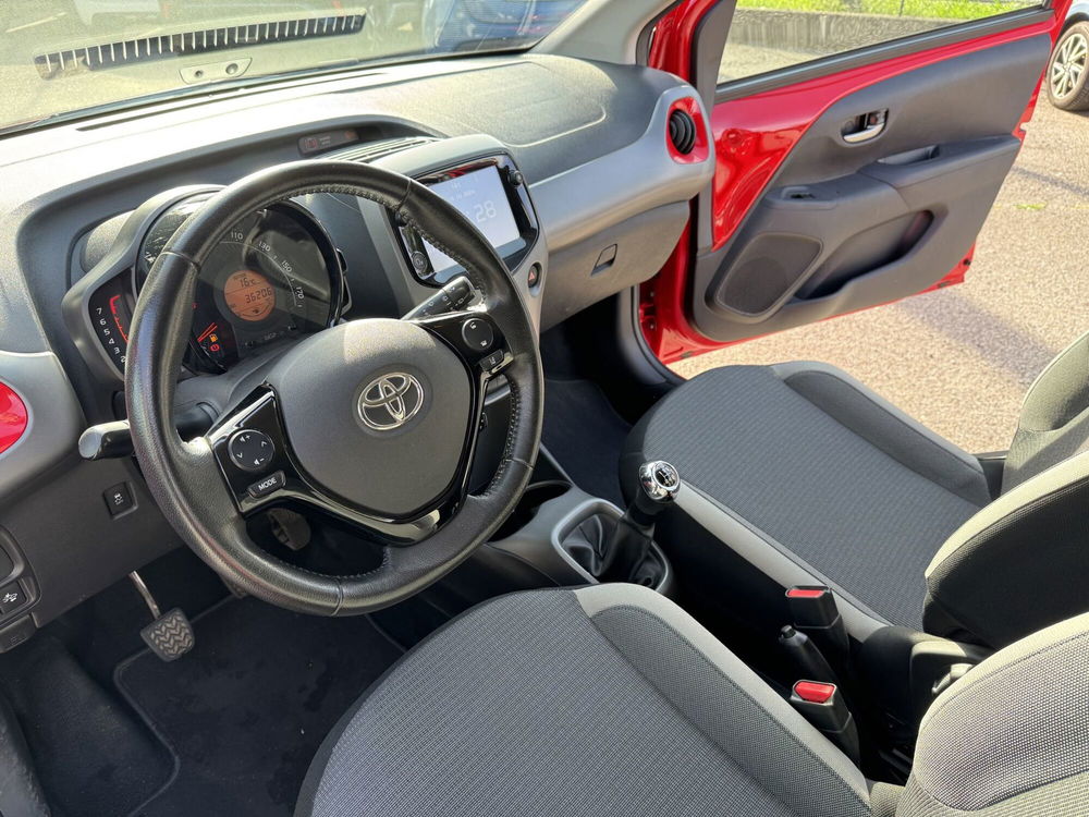 Toyota Aygo usata a Como (11)