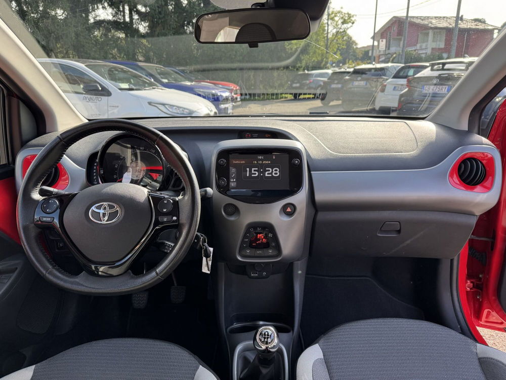 Toyota Aygo usata a Como (8)