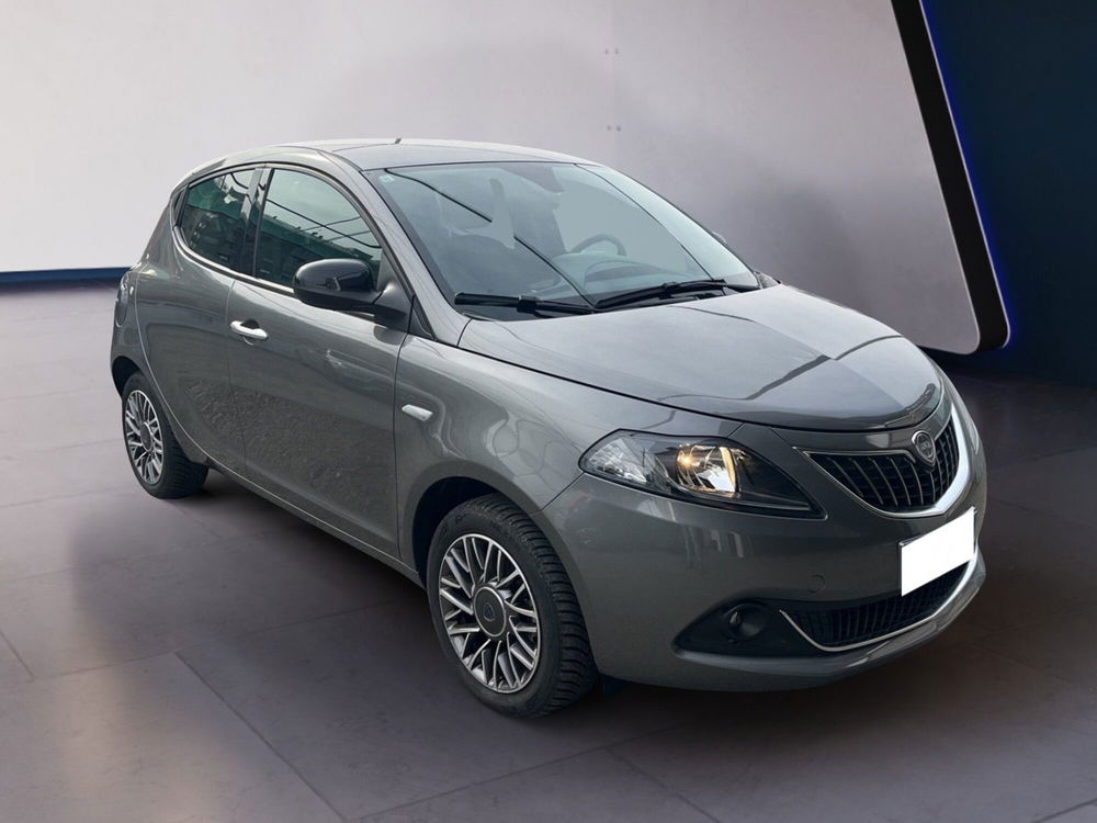 Lancia Ypsilon usata a Torino (2)