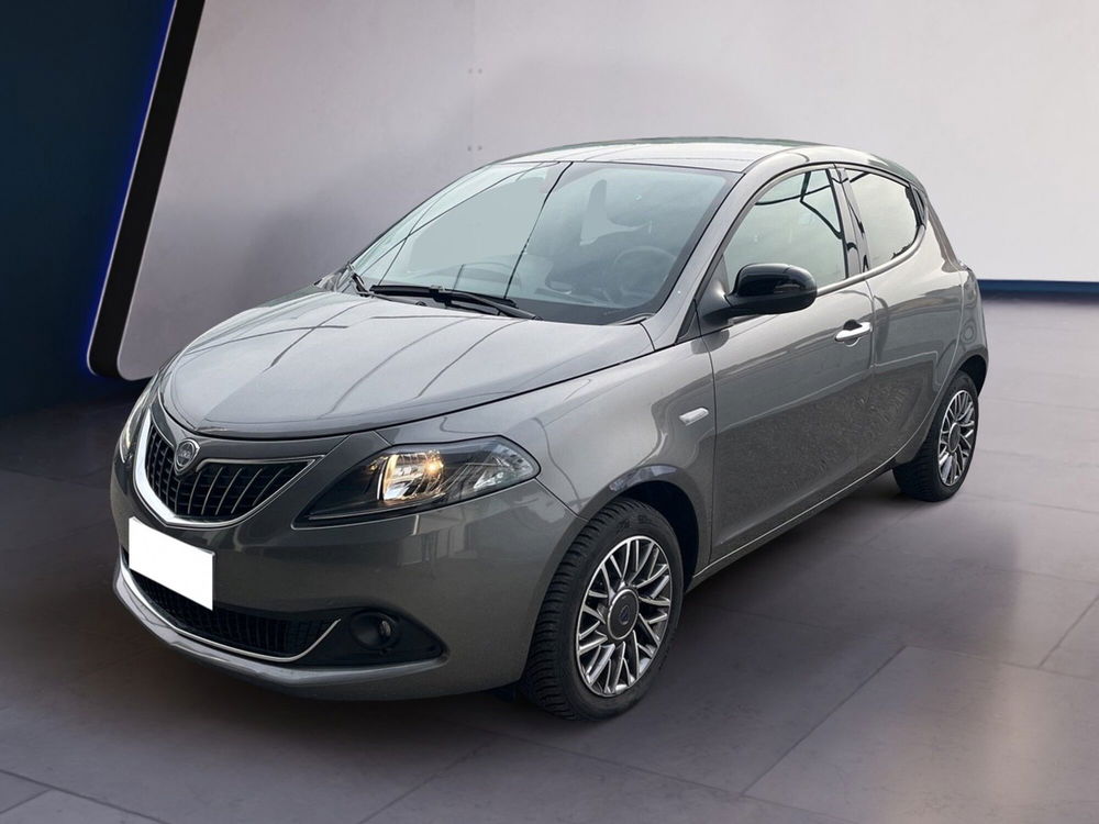 Lancia Ypsilon usata a Torino (3)