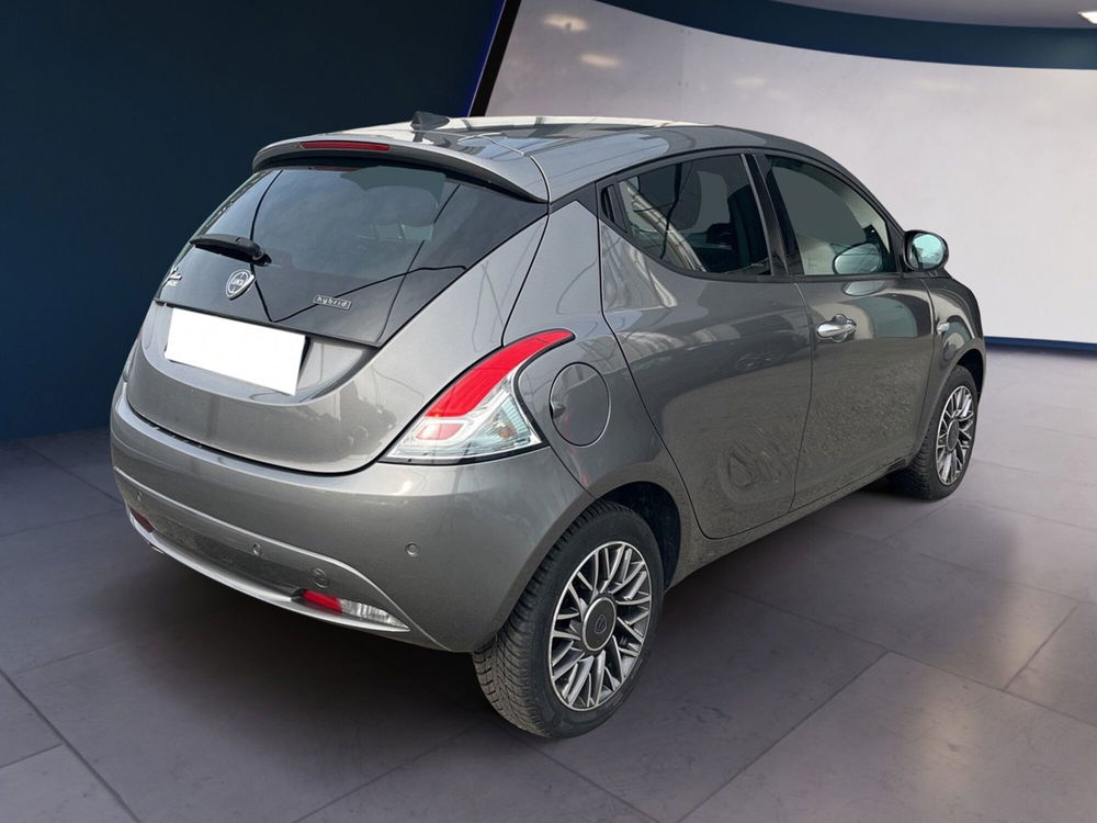 Lancia Ypsilon usata a Torino (5)