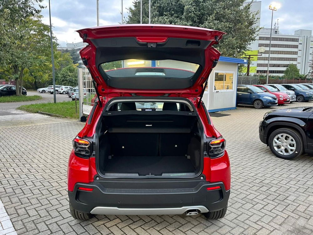 Jeep Avenger nuova a Milano (9)