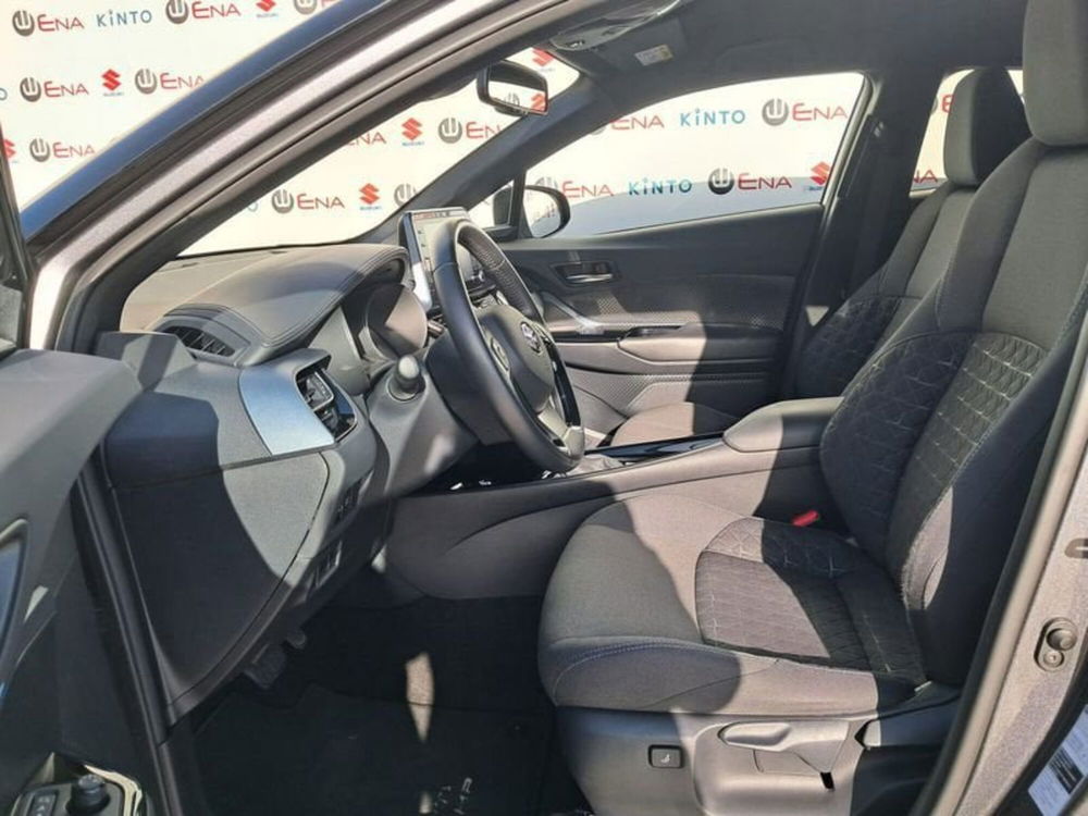 Toyota Toyota C-HR usata a Cagliari (12)