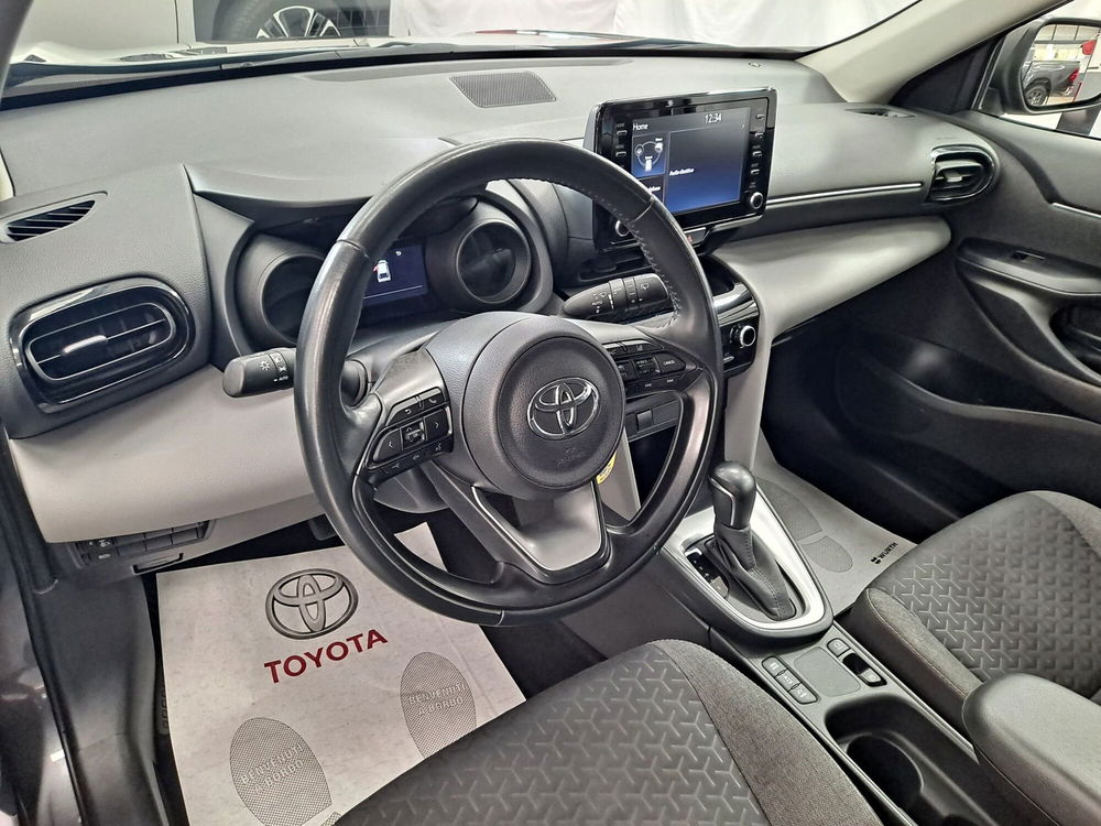 Toyota Yaris Cross usata a Roma (17)