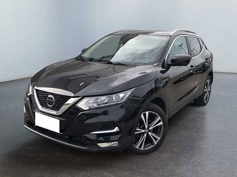 Nissan Qashqai 1.5 dCi Tekna  del 2018 usata a Lucca