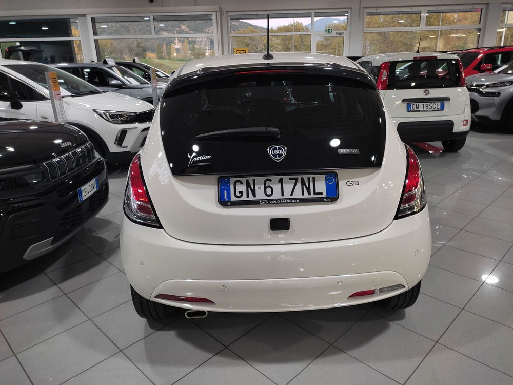 Lancia Ypsilon usata a Prato (6)