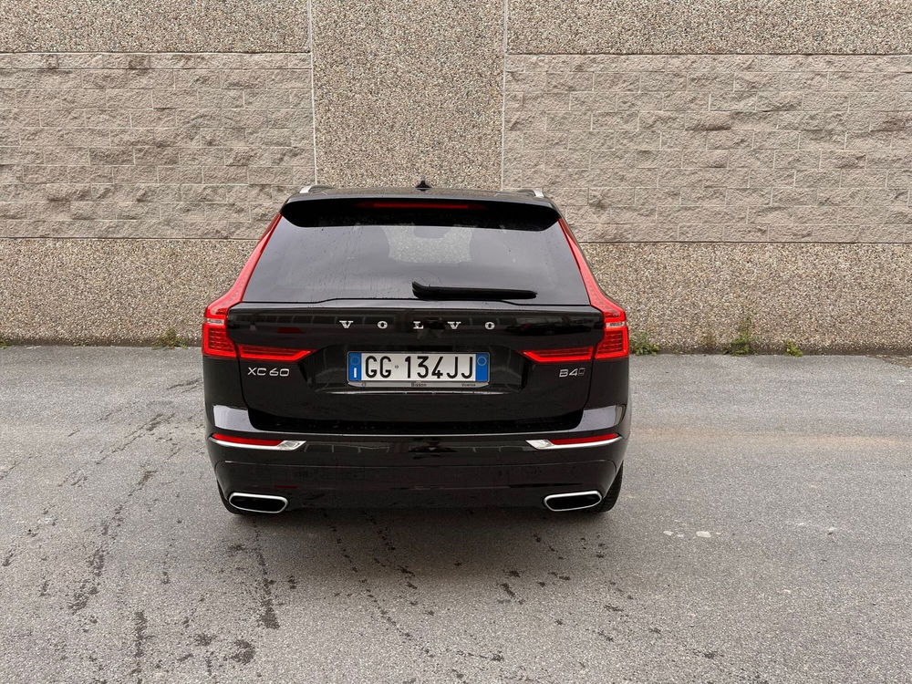 Volvo XC60 usata a Bergamo (7)