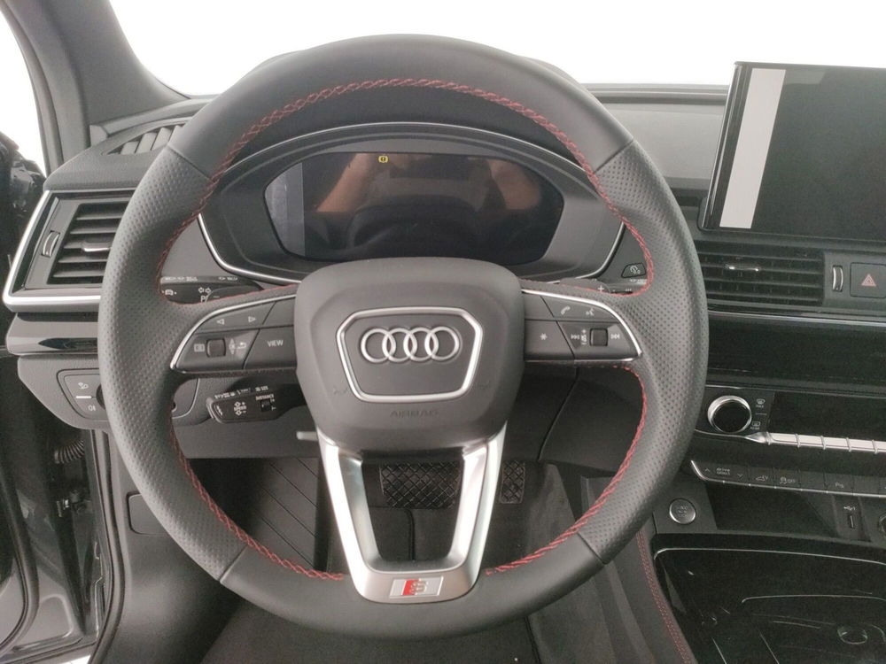 Audi Q5 Sportback nuova a Napoli (13)