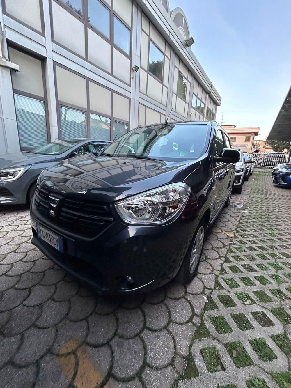 Dacia Lodgy usata a Firenze