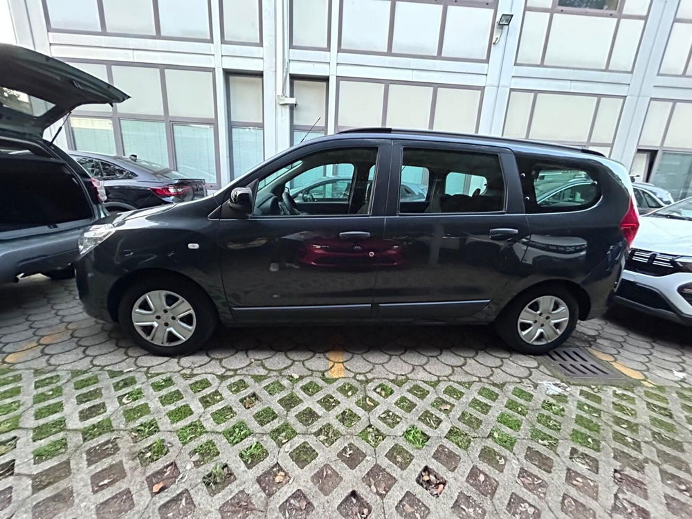 Dacia Lodgy usata a Firenze (2)