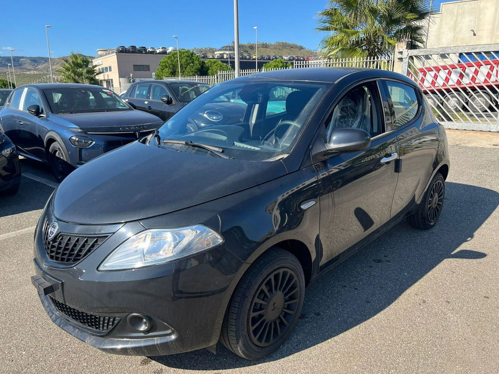 Lancia Ypsilon nuova a Catanzaro