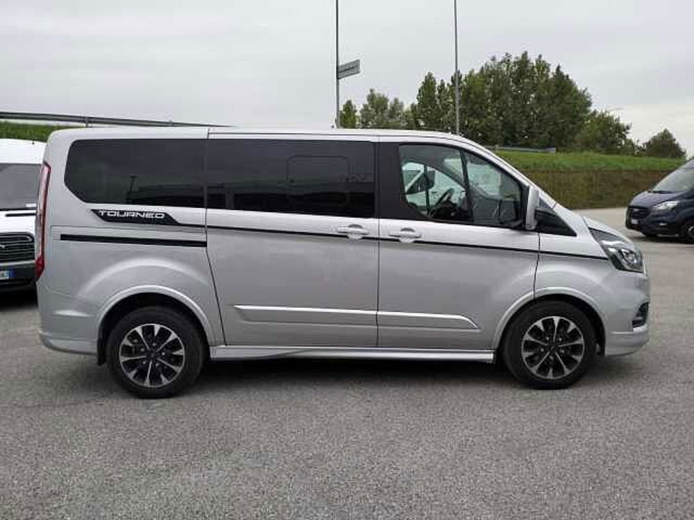 Ford Tourneo Custom usata a Vicenza (12)