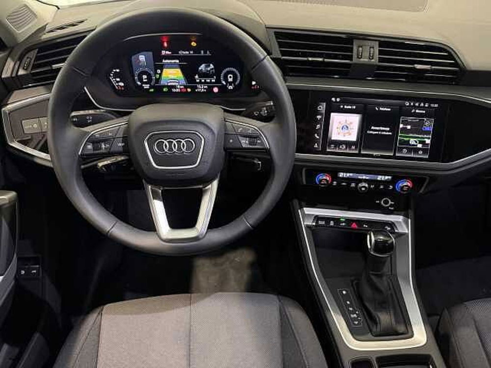 Audi Q3 Sportback nuova a Genova (6)