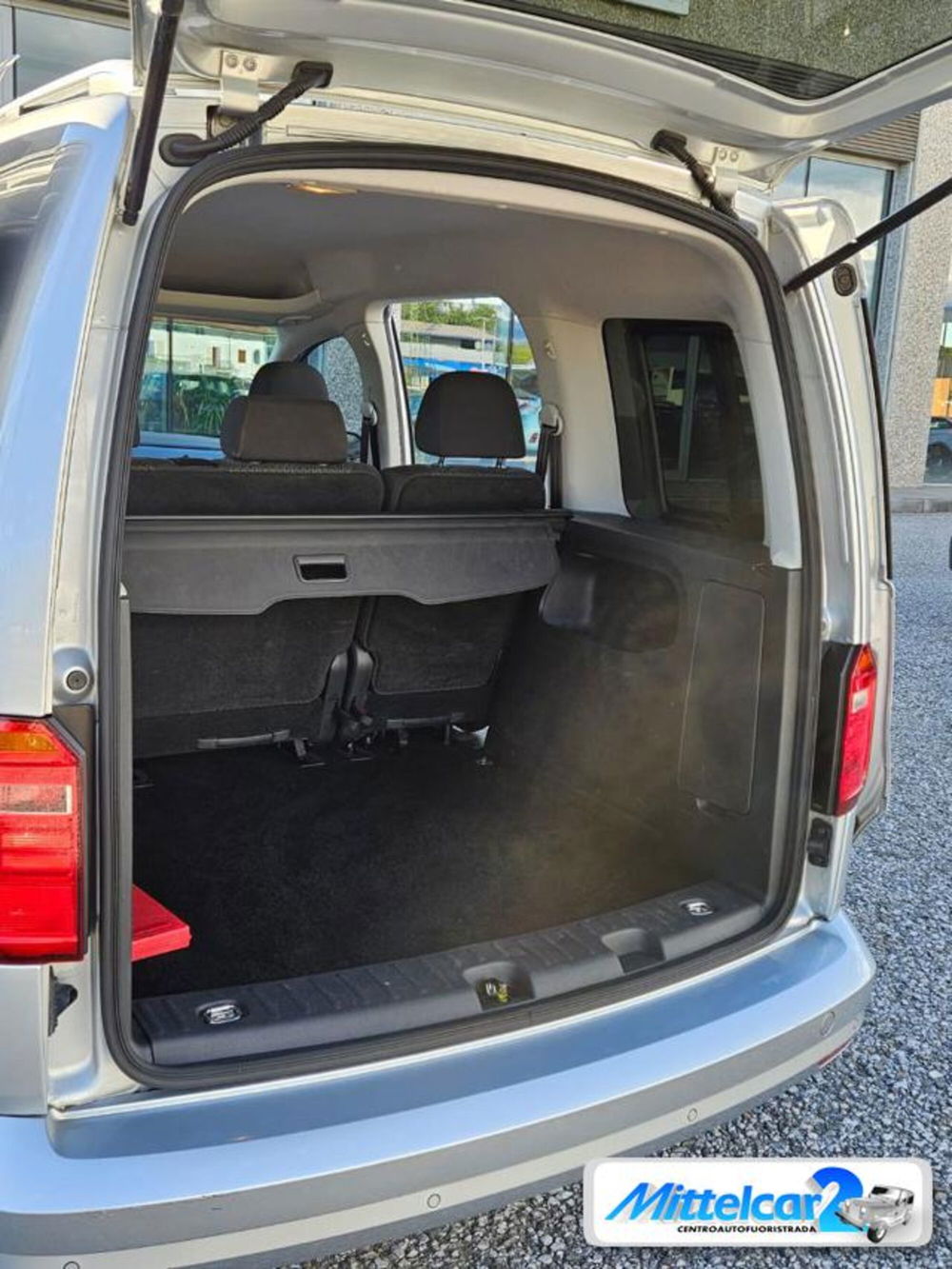 Volkswagen Caddy usata a Udine (11)