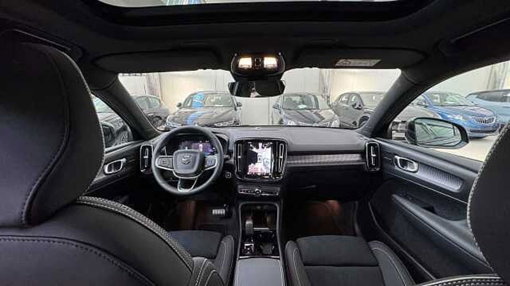 Volvo XC40 nuova a Milano (20)