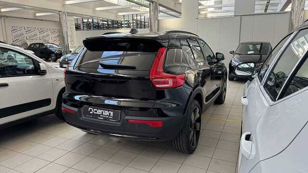 Volvo XC40 nuova a Milano (3)