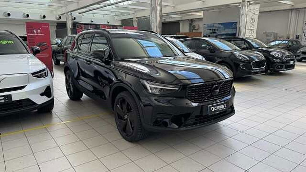 Volvo XC40 nuova a Milano (6)